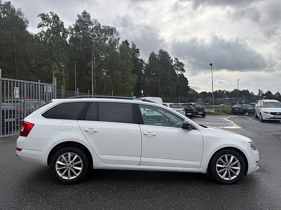 Skoda Octavia 3 of 17