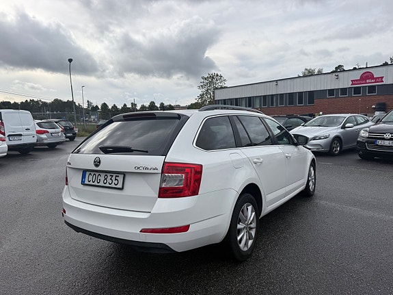 Skoda Octavia 6 of 17