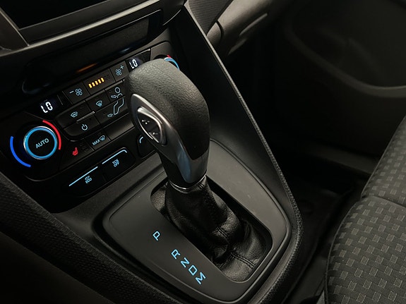 Ford Transit Connect 25 of 30