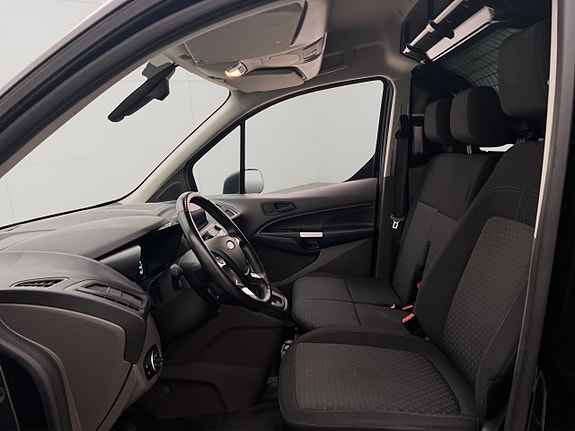 Ford Transit Connect 16 of 30