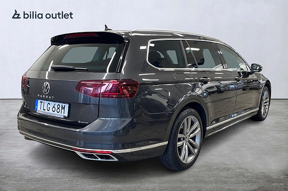 Volkswagen Passat 5 of 22