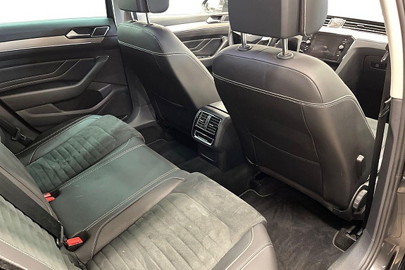 Volkswagen Passat 18 of 22