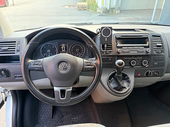 Volkswagen Transporter 6 of 13