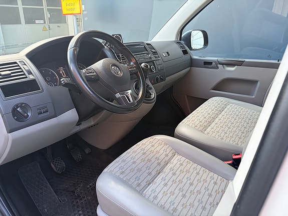 Volkswagen Transporter 5 of 13