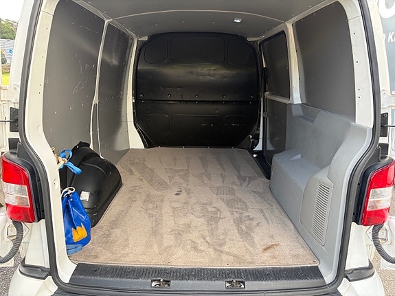 Volkswagen Transporter 9 of 13