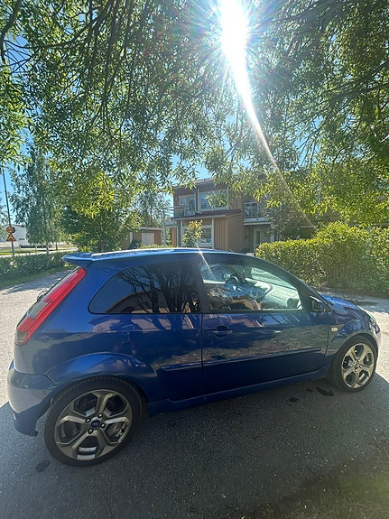 Ford Fiesta 5 of 5