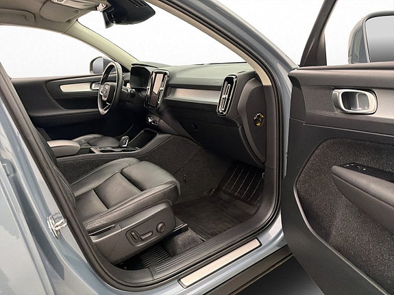 Volvo XC40 29 of 30