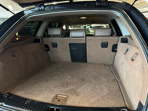 BMW 523i 8 of 18