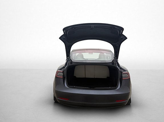 Tesla Model 3 30 of 30