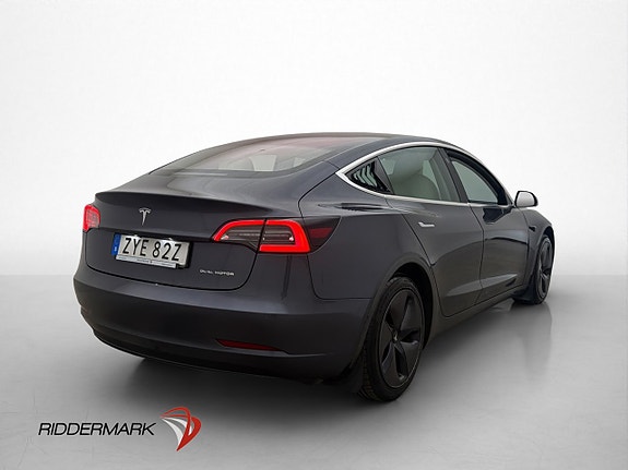 Tesla Model 3 9 of 30