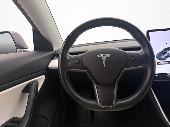 Tesla Model 3 14 of 30