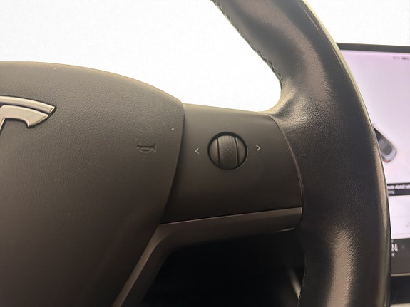 Tesla Model 3 20 of 30