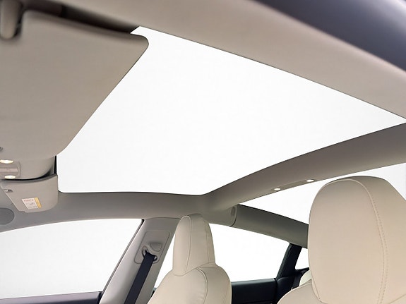 Tesla Model 3 18 of 30
