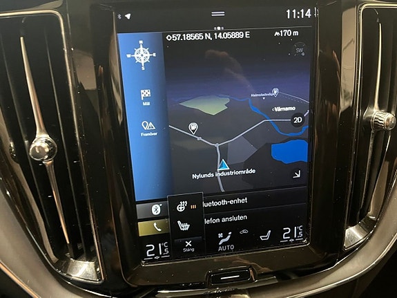 Volvo XC60 10 of 23