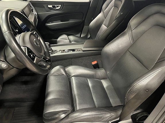 Volvo XC60 6 of 23