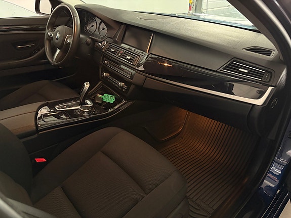 BMW 520d 5 of 11