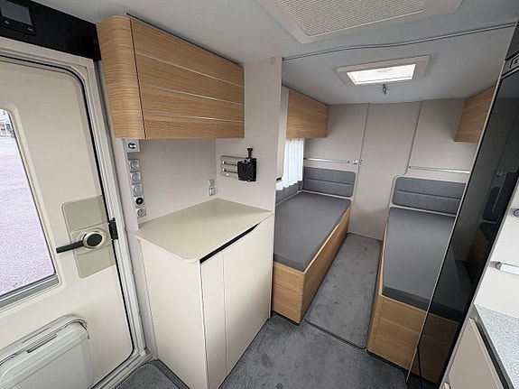 Adria ADORA 572 UT Mover Alde 4 of 15