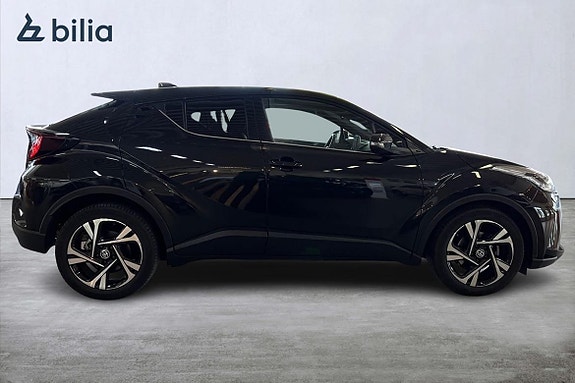 Toyota C-HR 17 of 21