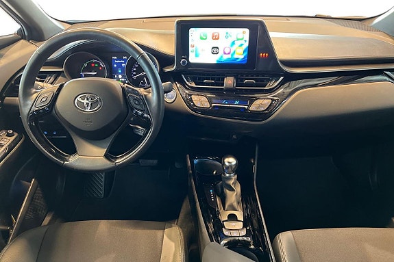 Toyota C-HR 9 of 21