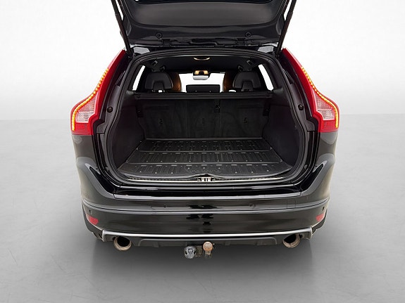 Volvo XC60 30 of 30