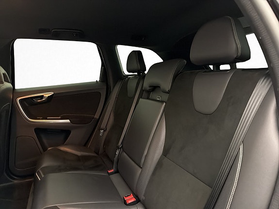 Volvo XC60 28 of 30