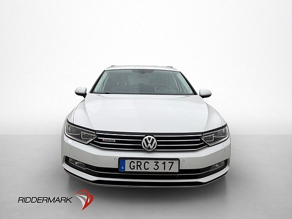 Volkswagen Passat 2 of 29