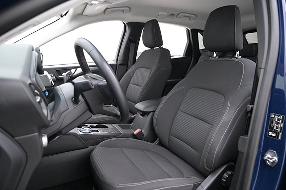Ford Kuga 9 of 27