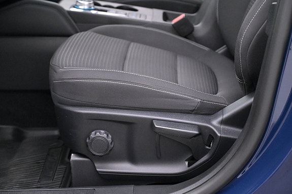 Ford Kuga 10 of 27