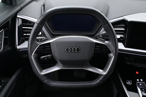 Audi Q4 e-tron 7 of 27