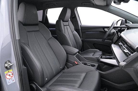 Audi Q4 e-tron 13 of 27