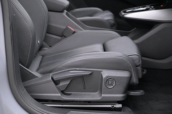 Audi Q4 e-tron 14 of 27