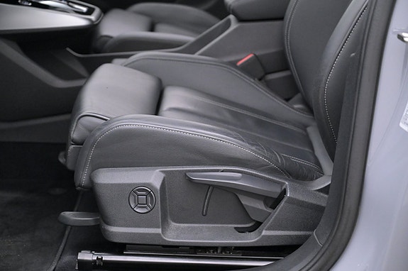 Audi Q4 e-tron 12 of 27