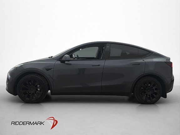 Tesla Model Y 5 of 30