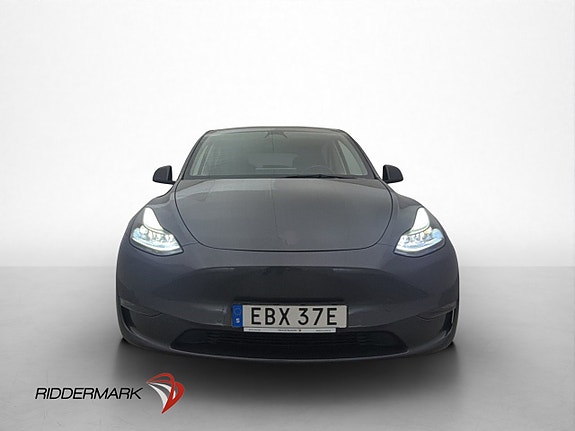 Tesla Model Y 2 of 30