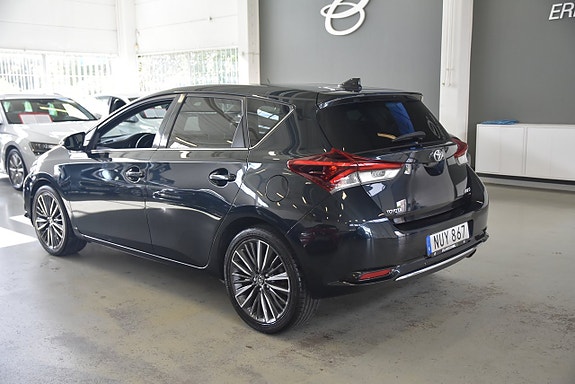 Toyota Auris 4 of 14