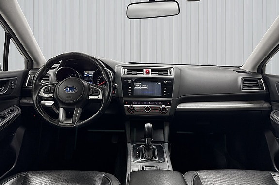 Subaru Outback 8 of 17