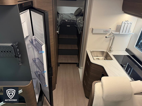 Adria Coral SUPREME 670 SL 12 of 23