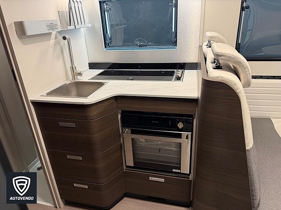Adria Coral SUPREME 670 SL 11 of 23