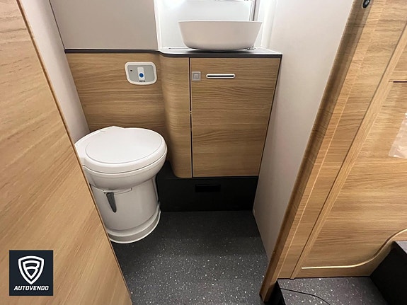 Adria MATRIX SELECT 670 SL 7 of 23