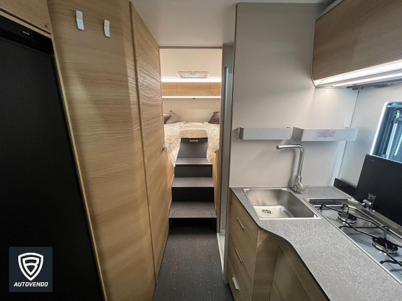 Adria MATRIX SELECT 670 SL 9 of 23