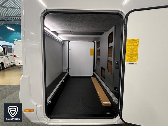 Adria MATRIX SELECT 670 SL 21 of 23