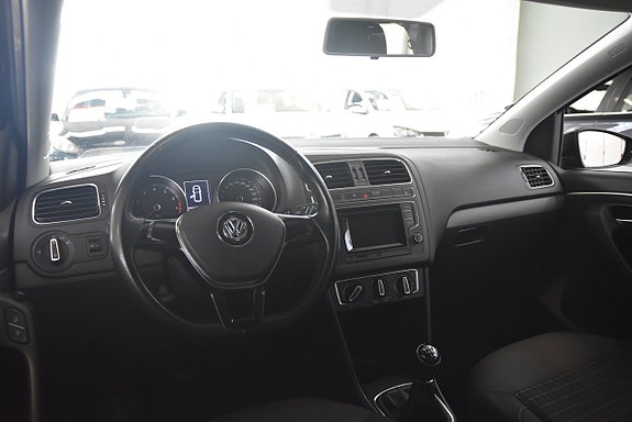 Volkswagen Polo 8 of 14