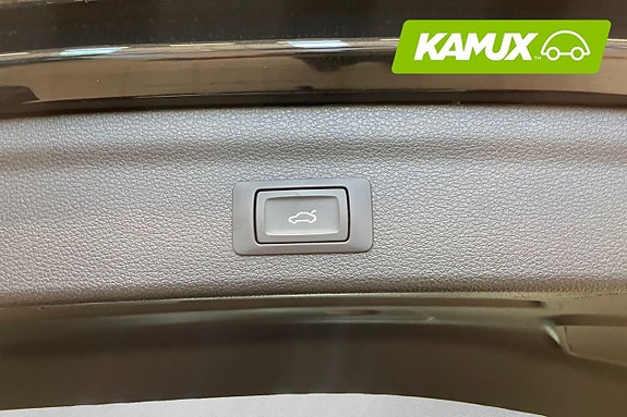 Audi Q3 16 of 24