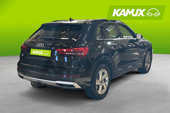 Audi Q3 4 of 24