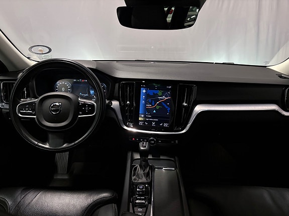 Volvo V60 Cross Country 16 of 30