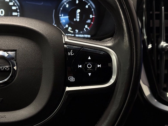 Volvo V60 Cross Country 19 of 30
