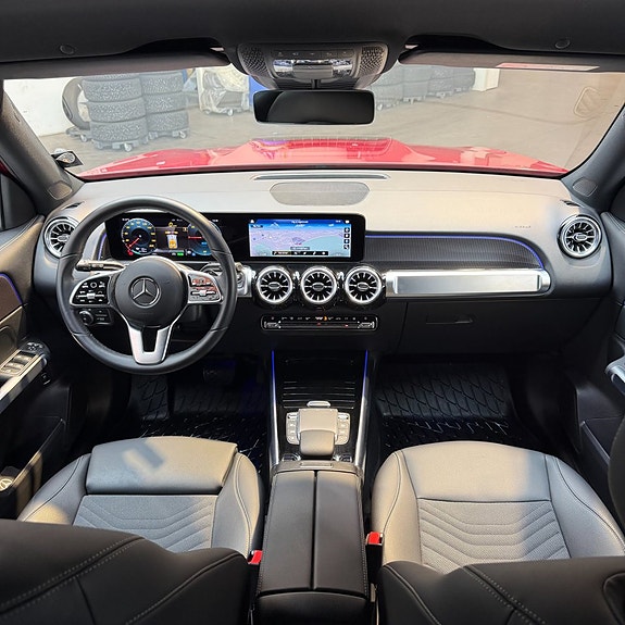 Mercedes-Benz EQB350 10 of 12