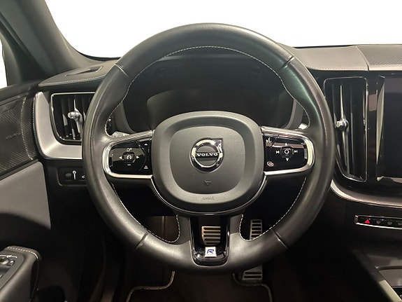 Volvo XC60 10 of 13