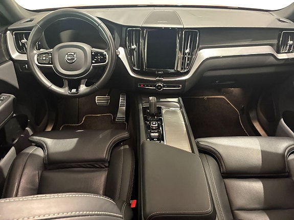 Volvo XC60 5 of 13