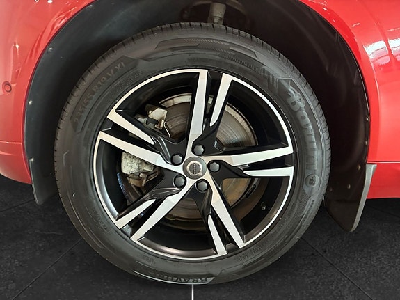 Volvo XC60 9 of 13